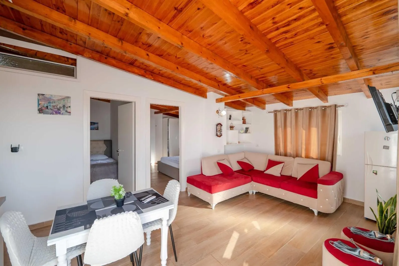 Ramaj Apartment 사밀